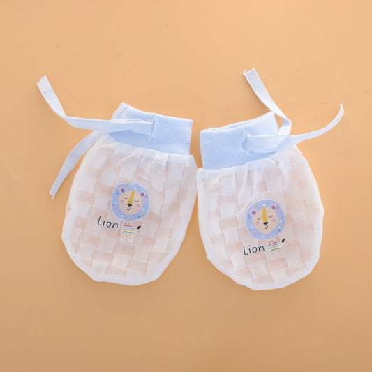 Newborn Anti-Scratch Mittens – with an adjustable tie for a gentle and secure fit.