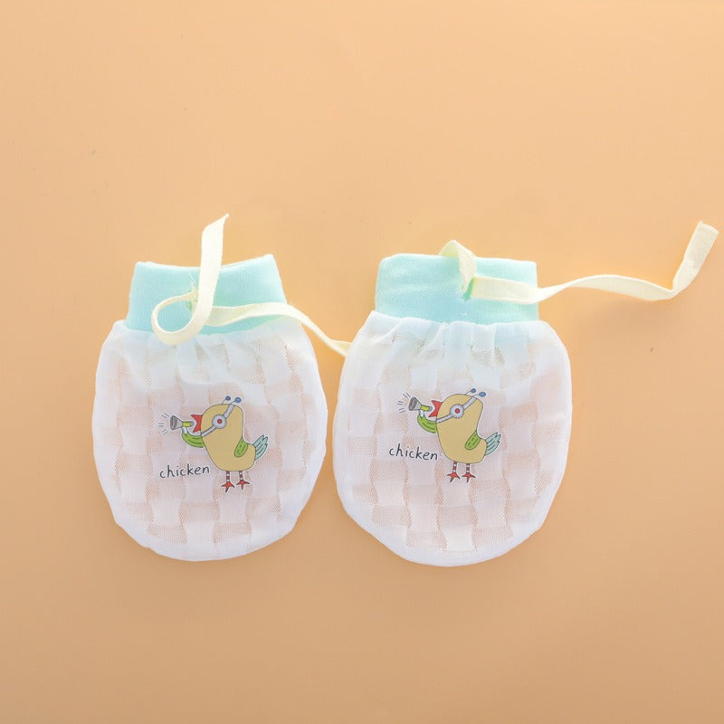 Newborn Anti-Scratch Mittens – with an adjustable tie for a gentle and secure fit.