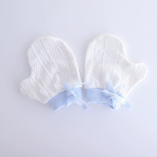 Newborn Anti-Scratch Mittens – Designed with an adjustable tie for a gentle and secure fit.
